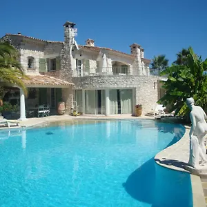  Bed & Breakfast La Bergerie